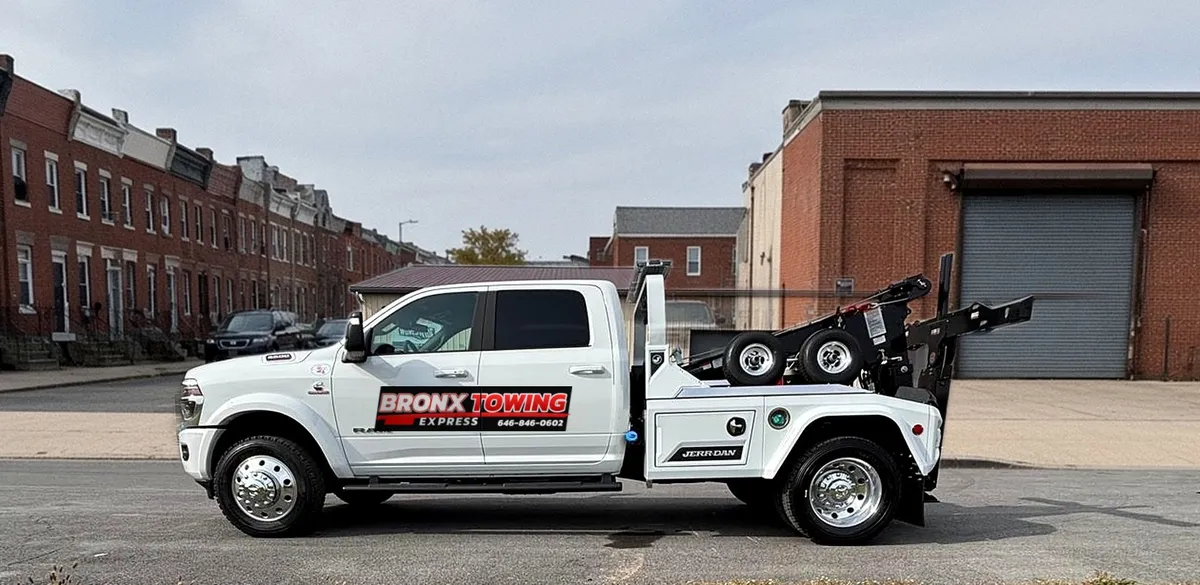 Bronx Towing Express tow truck ready for towing service in the Bronx